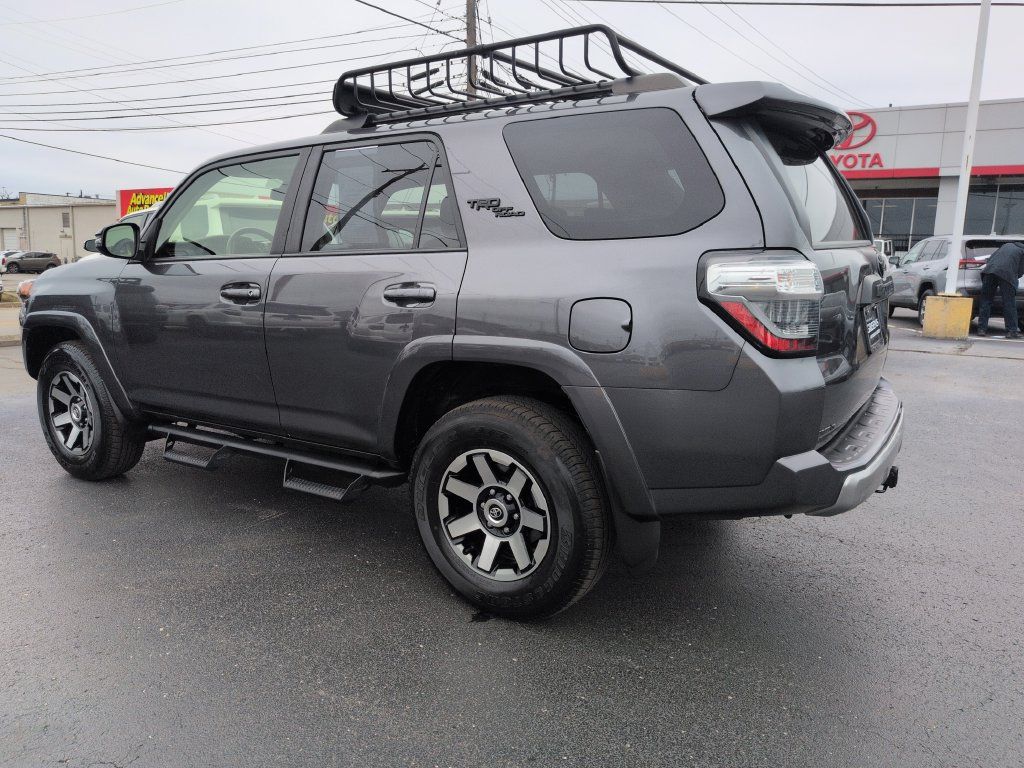 Used 2023 Toyota 4Runner TRD Off-Road Premium w/ Off Road Premium Plus Package AWD/4WD image 3