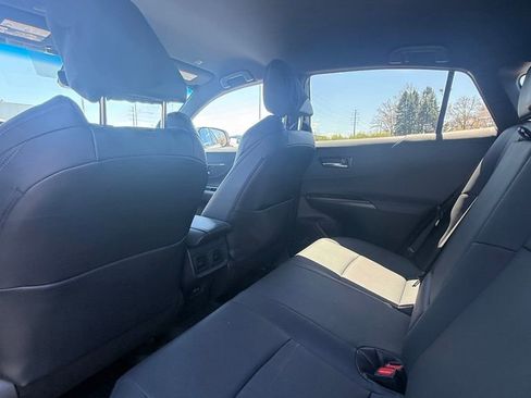 Used 2023 Toyota Venza XLE AWD/4WD image 27