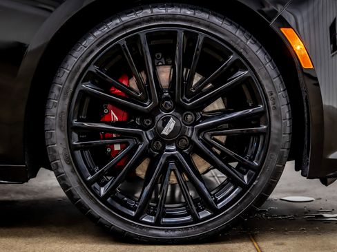 Used 2024 Cadillac CT5 V w/ LPO, ONYX Package image 36