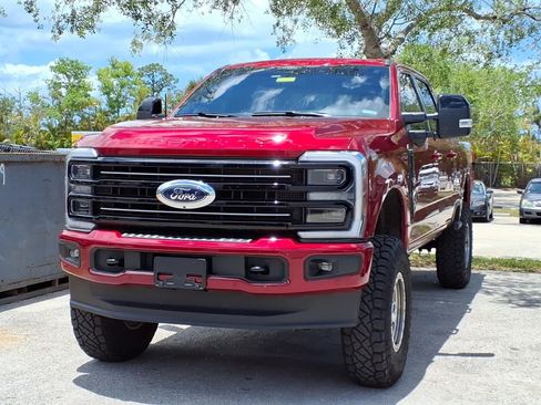 Used 2025 Ford F250 Platinum AWD/4WD image 3
