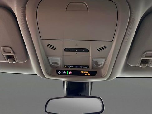 Used 2024 Chevrolet Blazer LT w/ Convenience Package image 30