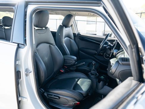 Used 2015 MINI Cooper S image 17