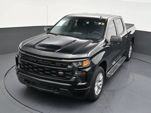 Used 2022 Chevrolet Silverado 1500 Custom RWD image 18