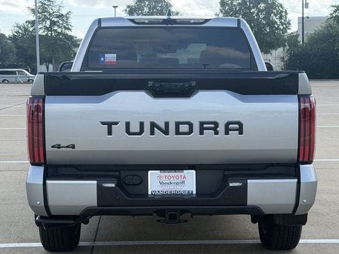 Used 2024 Toyota Tundra Platinum AWD/4WD image 5