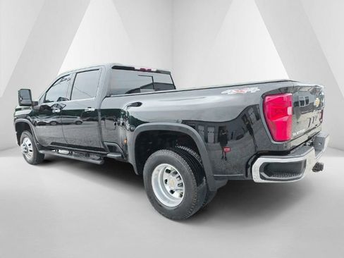Used 2024 Chevrolet Silverado 3500 LTZ w/ LTZ Convenience Package AWD/4WD image 7