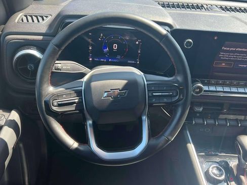 Used 2023 Chevrolet Colorado Z71 w/ Z71 Convenience Package 2 AWD/4WD image 15