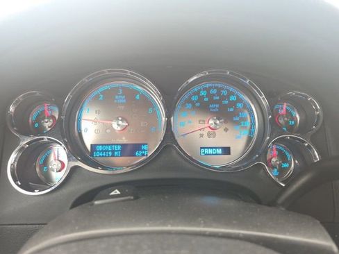 Used 2009 GMC Yukon Denali image 46