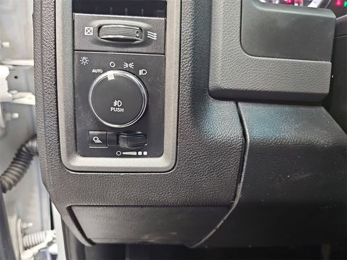 Used 2016 RAM 1500 Express image 23
