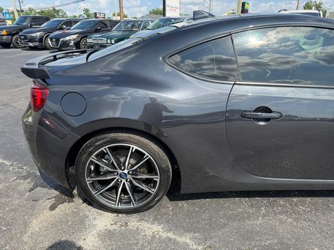 Used 2018 Subaru BRZ Limited w/ Popular Package #3 RWD image 40