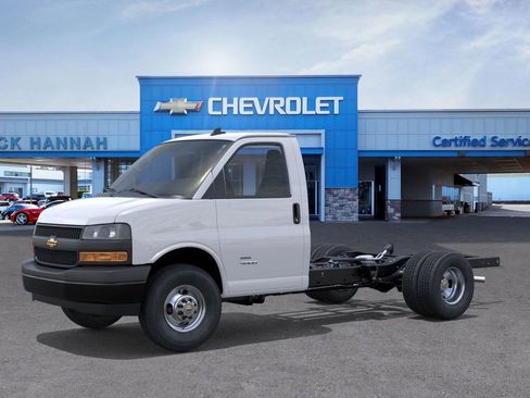 New 2025 Chevrolet Express 3500 w/ Power Convenience Package RWD image 22