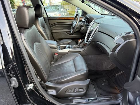 Used 2014 Cadillac SRX Luxury FWD image 28