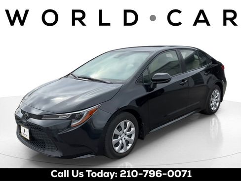 Used 2022 Toyota Corolla LE w/ Carpet Mat Package (TMS) image 3