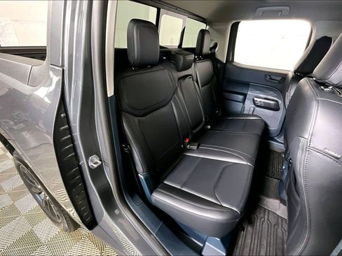 Used 2024 Ford Maverick Lariat w/ Black Appearance Package image 27