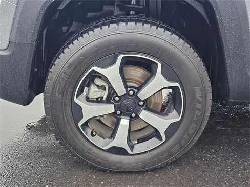 Used 2021 Jeep Renegade Trailhawk w/ Trailer Tow Group image 8