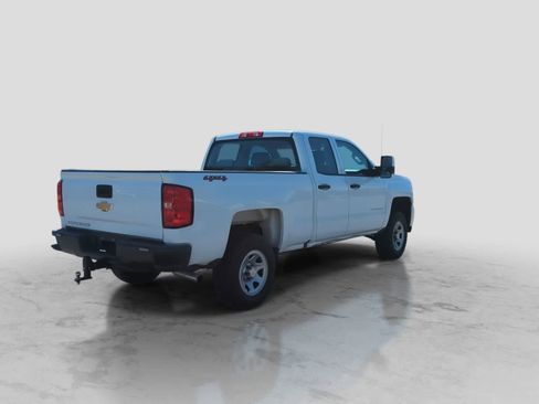 Used 2018 Chevrolet Silverado 1500 W/T w/ Trailering Package AWD/4WD image 8