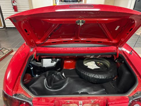 Used 1991 MAZDA MX-5 Miata RWD image 10