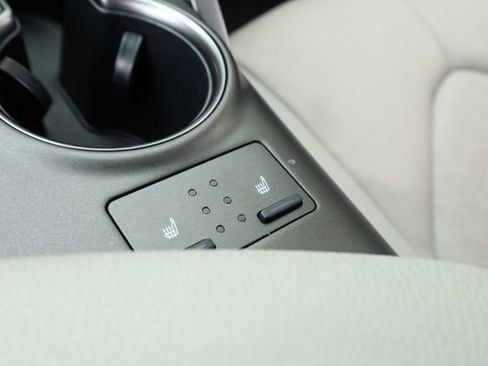 Used 2024 Toyota Camry XSE image 6