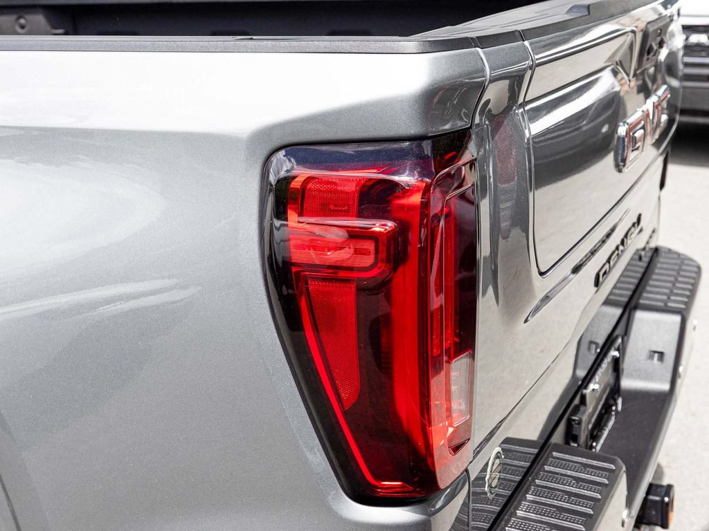Used 2024 GMC Sierra 1500 Denali w/ Denali Reserve Package AWD/4WD image 35
