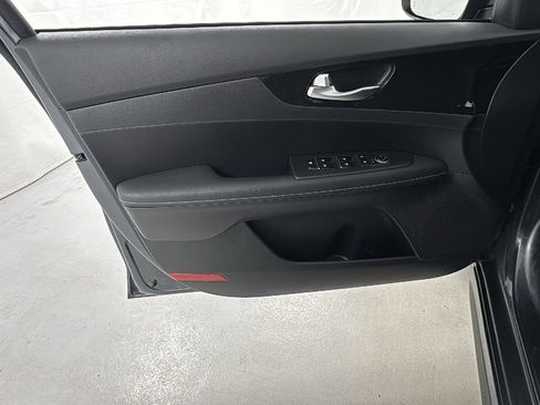 Used 2024 Kia Forte GT-Line image 16