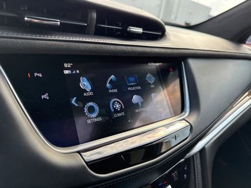 Used 2019 Cadillac XT5 Platinum image 16
