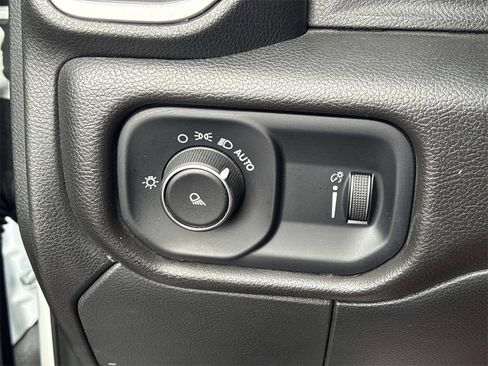 Used 2022 RAM 2500 Big Horn image 27