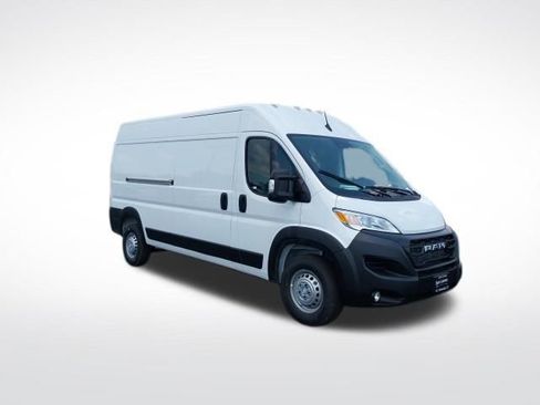New 2025 RAM ProMaster 2500 w/ Convenience Group image 2