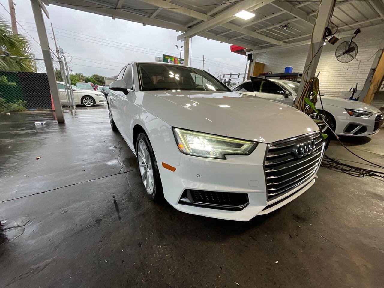 Used 2019 Audi A4 2.0T Premium Plus w/ Premium Plus Package FWD image 4