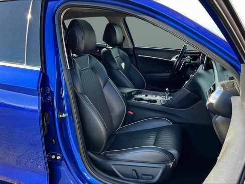 Used 2019 Genesis G70 2.0T Advanced w/ Elite Package image 7