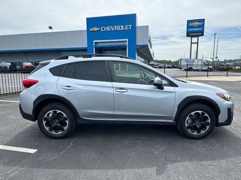 Used 2022 Subaru Crosstrek 2.0i Premium w/ Popular Package #3 AWD/4WD image 5
