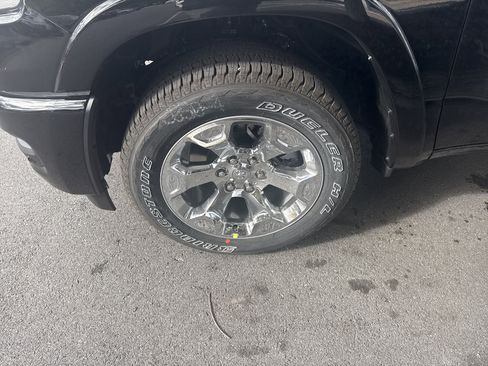 New 2026 RAM 1500 Big Horn AWD/4WD image 11