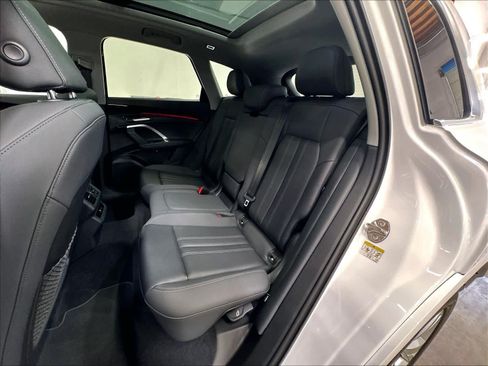 Used 2025 Audi Q5 Premium AWD/4WD image 27
