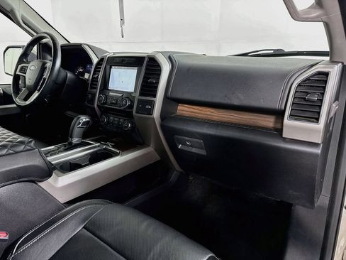 Used 2017 Ford F150 Lariat RWD image 34