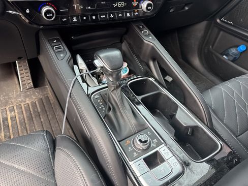 Used 2025 Kia Telluride SX Prestige X-Line image 17