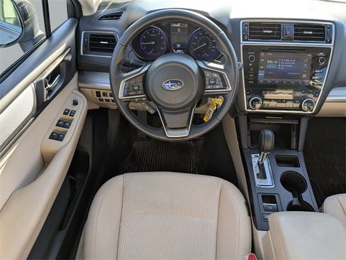 Used 2019 Subaru Outback 2.5i Premium image 15