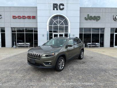 Used 2019 Jeep Cherokee Latitude Plus w/ Cold Weather Group