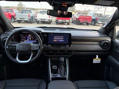 New 2026 Chevrolet Colorado Trail Boss AWD/4WD image 13