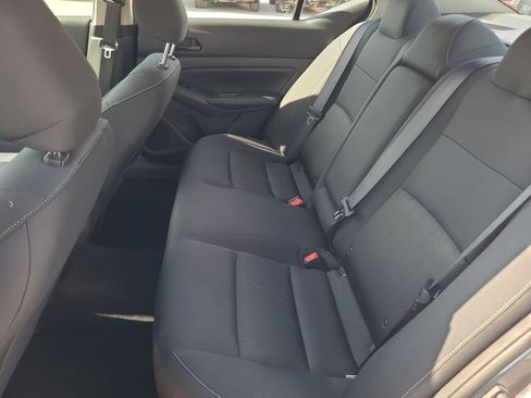 Used 2025 Nissan Altima 2.5 SV image 26