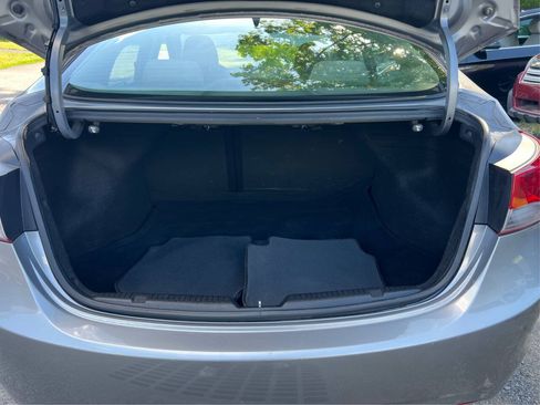 Used 2013 Hyundai Elantra GLS w/ Preferred Pkg FWD image 12
