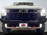 Used 2024 Chevrolet Silverado 1500 ZR2 image 2