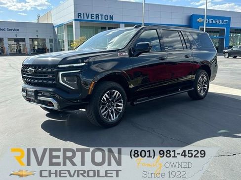 Certified 2025 Chevrolet Suburban Z71 AWD/4WD image 1