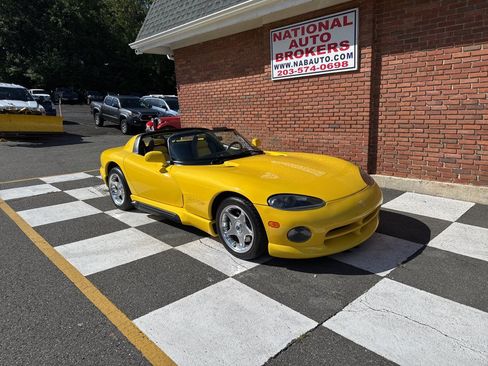 Used 1995 Dodge Viper RT/10 RWD image 1