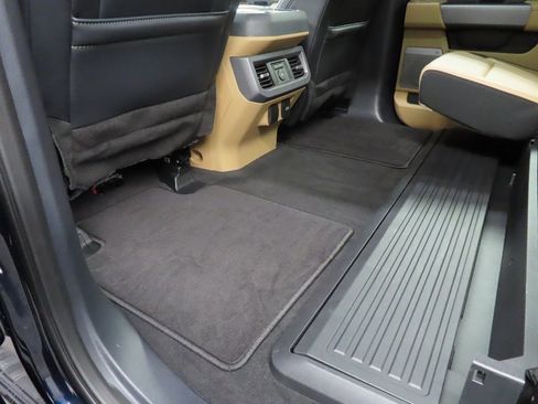 Used 2024 Ford F250 Lariat w/ Black Appearance Package image 54