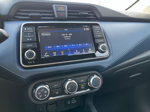 Used 2025 Nissan Versa SV image 20