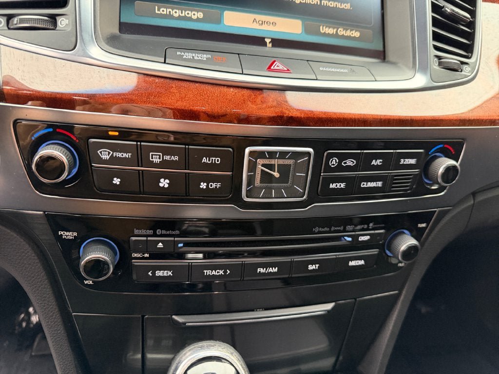 Used 2014 Hyundai Equus Signature RWD image 33
