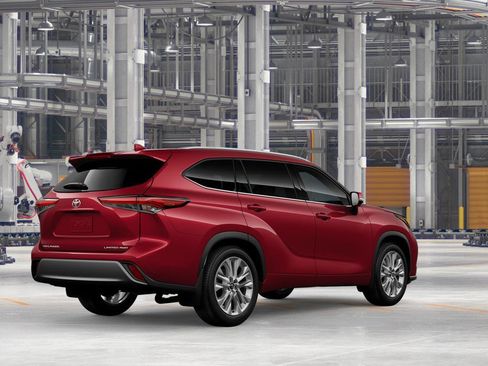 New 2026 Toyota Highlander Limited AWD/4WD image 10