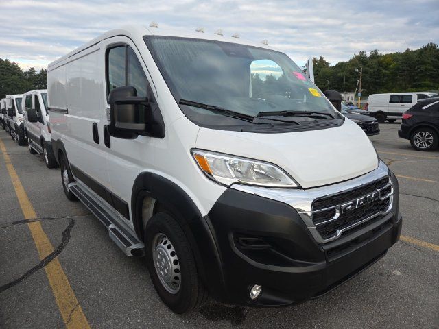 Used 2025 RAM ProMaster 2500 w/ U-Haul Equipment Group FWD image 1