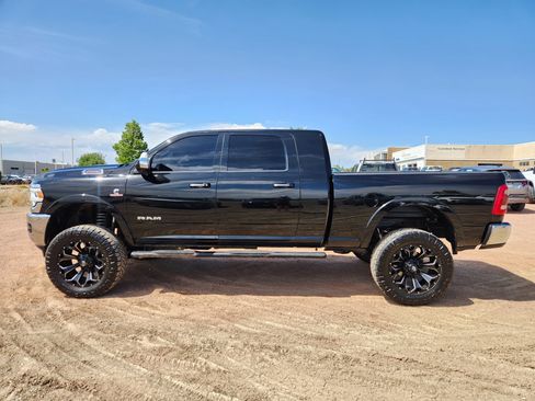 Used 2020 RAM 2500 Laramie AWD/4WD image 2