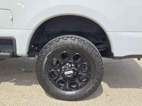 Used 2025 Ford F250 Lariat w/ Black Appearance Package AWD/4WD image 16