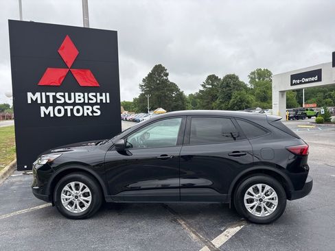 Used 2025 Ford Escape Active AWD/4WD image 6