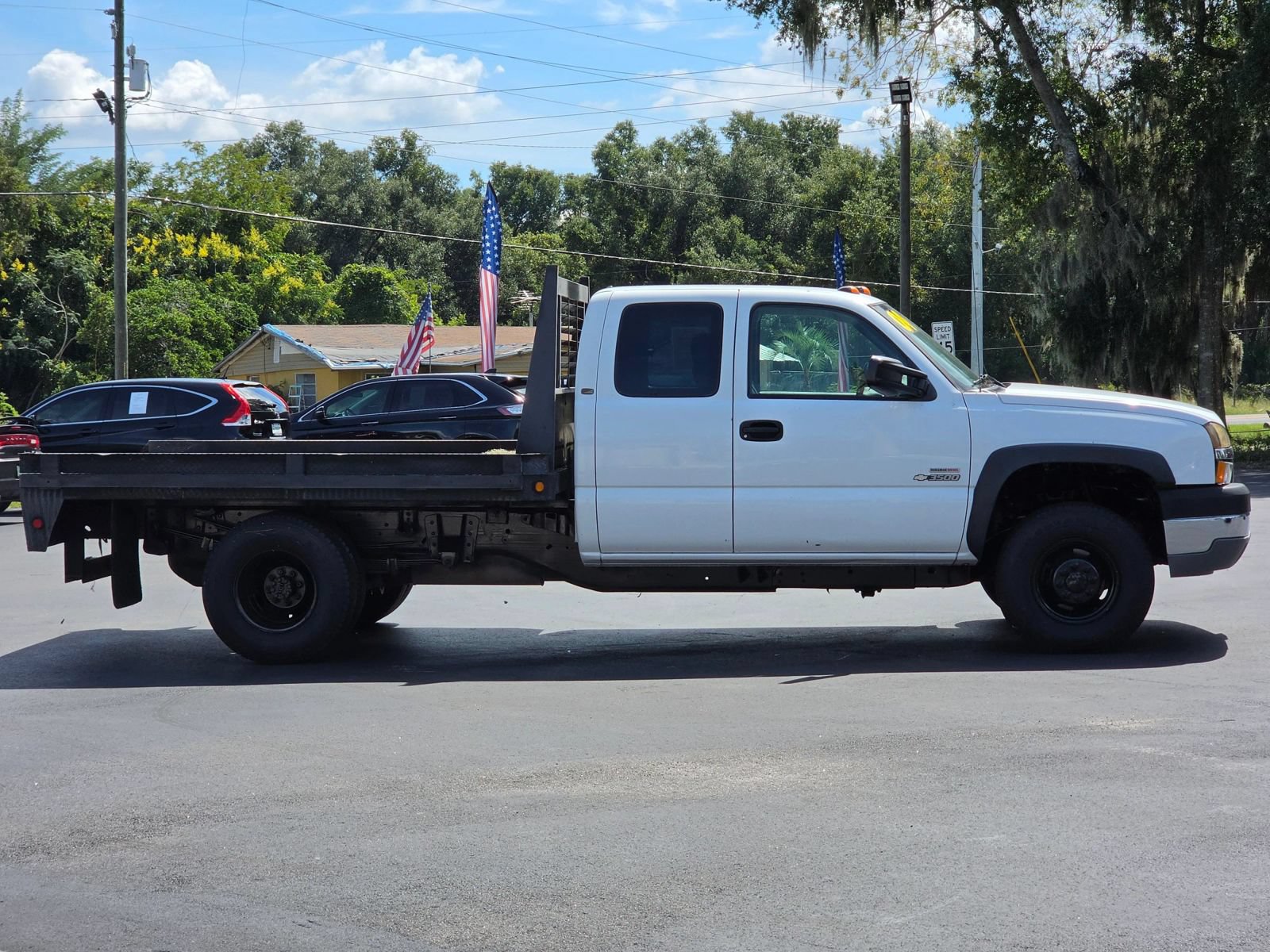 Used 2004 Chevrolet Silverado 3500 4x4 Extended Cab w/ Heavy-Duty Power Package image 4